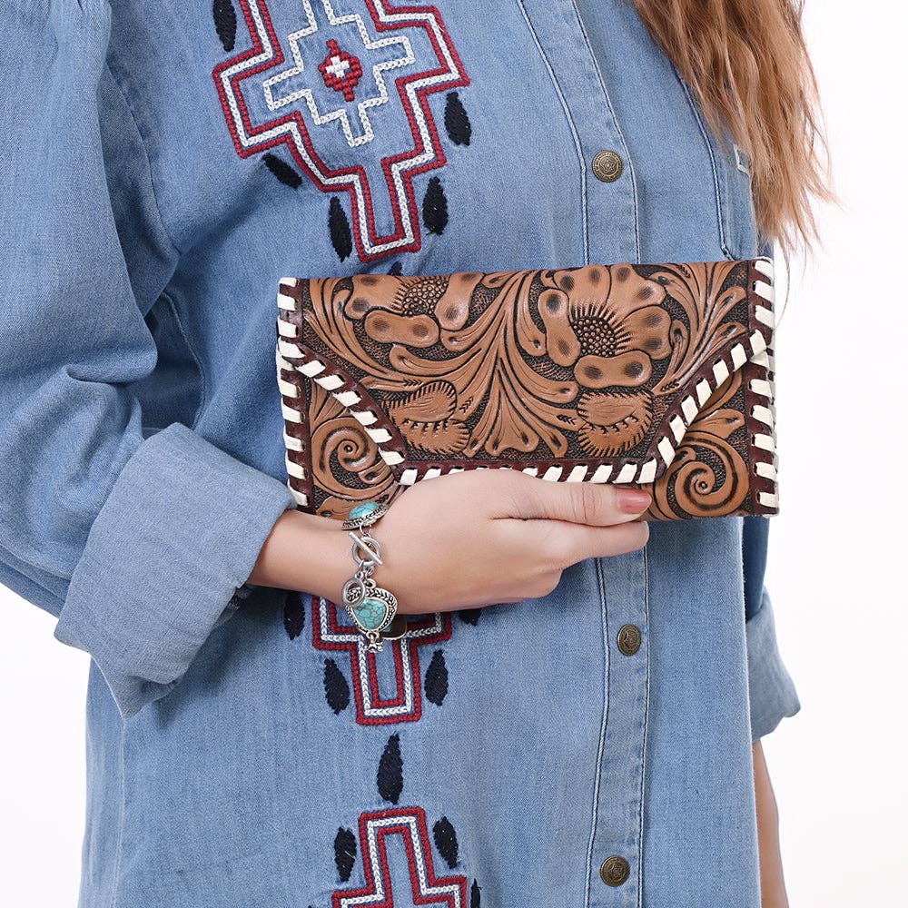 KBG154 WALLET Harness Skirting Leather Wallet with Hand Carving H4.5XW9 KBG154
