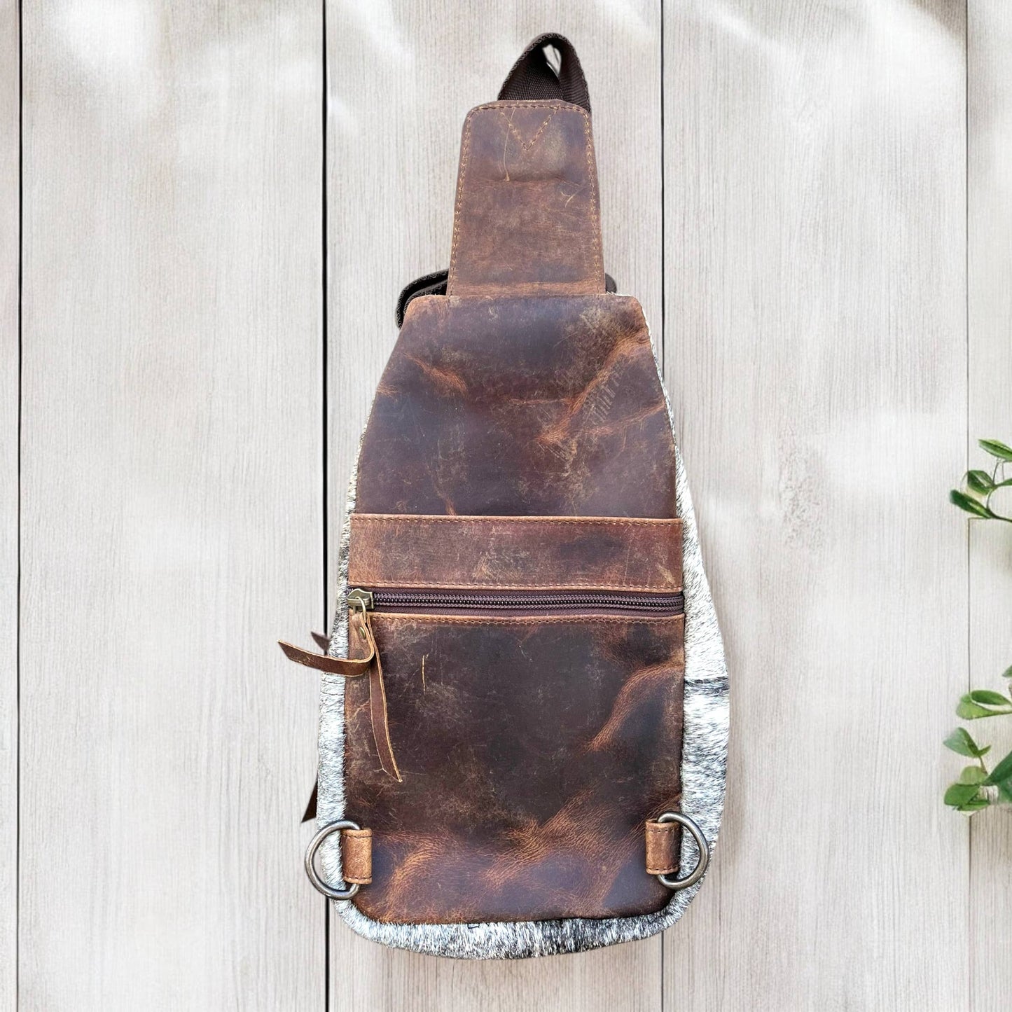 Black/white all cowhide sling bag